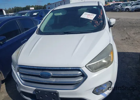 2017 Ford Escape Se из США, поврежденный, VIN 1FMCU9GD8HUD92157